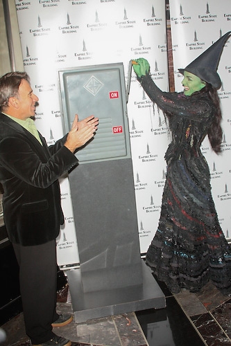 Photo Coverage: Kerry Ellis and Stephen Schwartz Light the Empire State Building WICKED Green Image