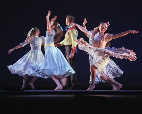 Photo Coverage: ON BROADWAY! Dance Peformance Rehearsals Image