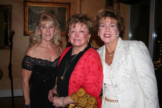 Judy Dove, Rue McClanahan and Linda Wagner

 Photo