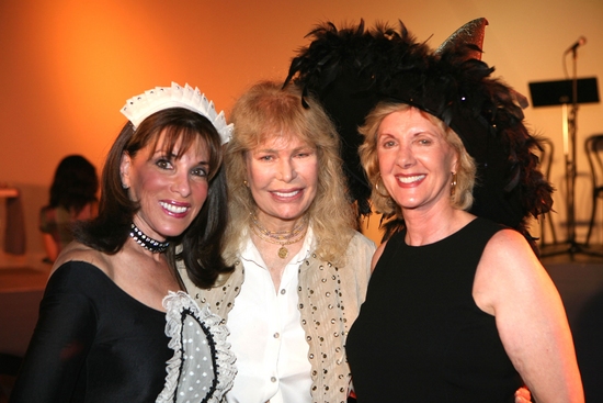 Photo Flash: Celebrity Cast Performs 1950's Radio Who Dun It For Halloween Benefit Image