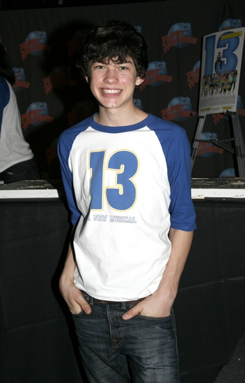 Photo Coverage: Cast of '13' Hand Print Ceremony at Planet Hollywood Image