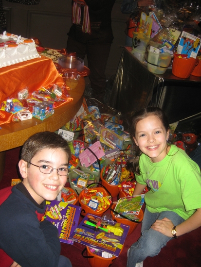 Photo Flash: Broadway Kids Care Make Halloween Pails for Freedom House Image