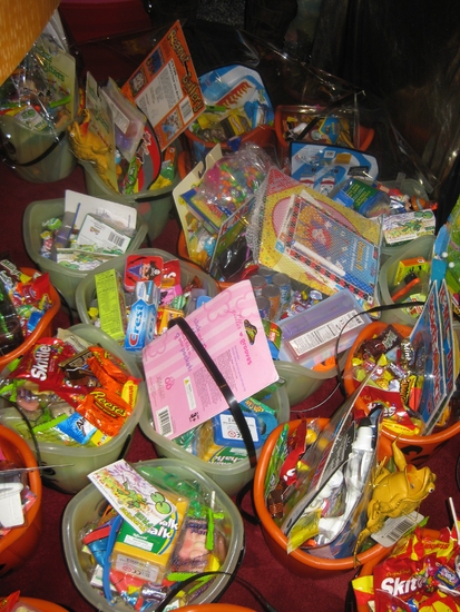 Photo Flash: Broadway Kids Care Make Halloween Pails for Freedom House Image