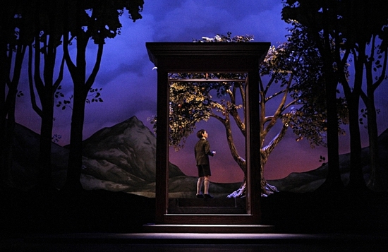 Photo Flash: SHADOWLANDS at the Guthrie Theatre Image
