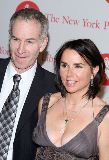 Photo Coverage: NYPL 'Library Lions' Benefit Honoring Albee, Ephron, Bryan and Rushdie Image