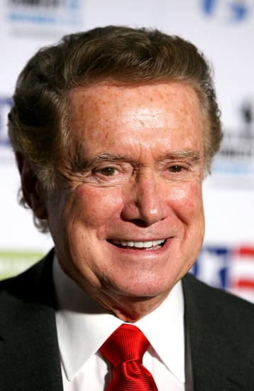 Photo Coverage: Regis Philbin Hosts STAND UP FOR HEROES at the New York Comedy Festival Image