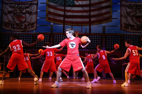 Photo Flash: HIGH SCHOOL MUSICAL at Paper Mill Playhouse Image