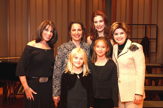 Photo Coverage: SING-ULAR SENSATIONS with RACHEL YORK Image