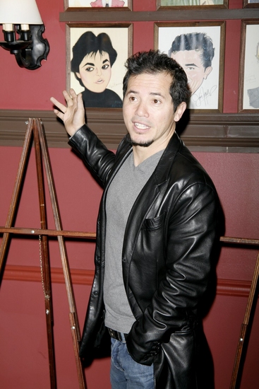Photo Coverage: AMERICAN BUFFALO Stars View Sardi's Portraits Image