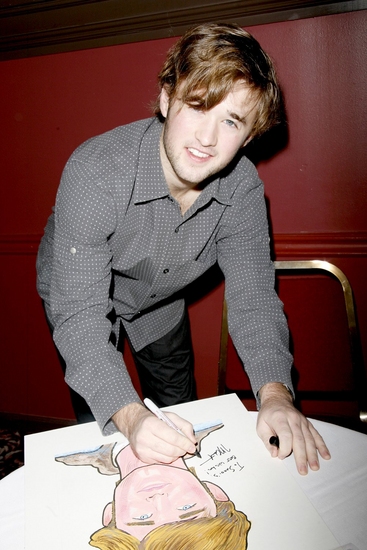 Photo Coverage: AMERICAN BUFFALO Stars View Sardi's Portraits Image