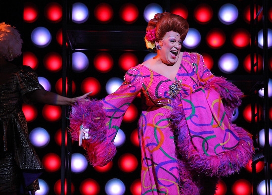 Photo Coverage: HAIRSPRAY Welcomes Back Harvey! Image