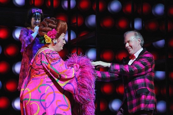 Photo Coverage: HAIRSPRAY Welcomes Back Harvey! Image