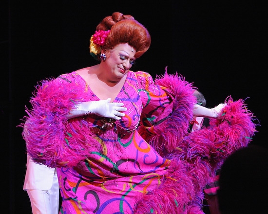 Photo Coverage: HAIRSPRAY Welcomes Back Harvey! Image