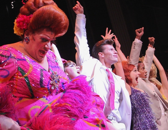 Photo Coverage: HAIRSPRAY Welcomes Back Harvey! Image