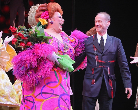 Photo Coverage: HAIRSPRAY Welcomes Back Harvey! Image