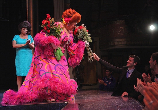 Photo Coverage: HAIRSPRAY Welcomes Back Harvey! Image