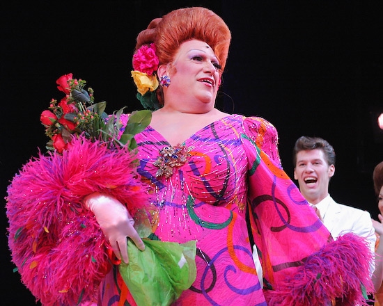 Photo Coverage: HAIRSPRAY Welcomes Back Harvey! Image