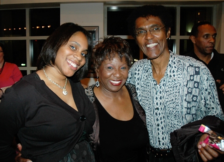 Photo Flash: Crossroads' IT AIN'T NOTHIN' BUT THE BLUES Opening Night Image