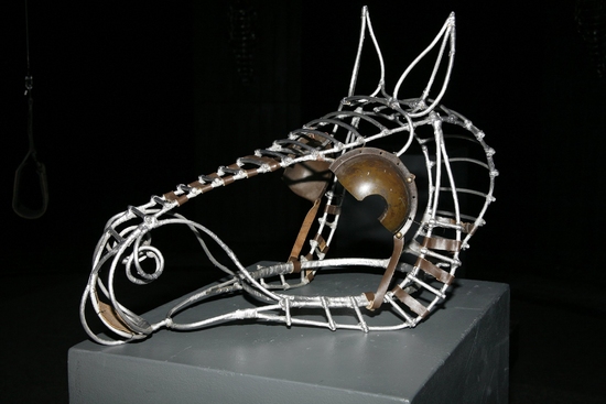 Photo Coverage: EQUUS Unveils Original 'Horse Head' Prop Image