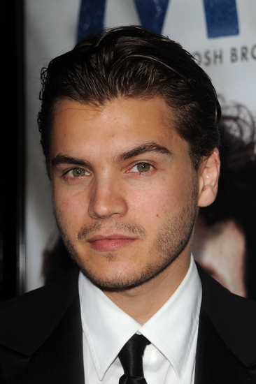 Photo Flash: Van Sant's MILK Hollywood Premiere Image