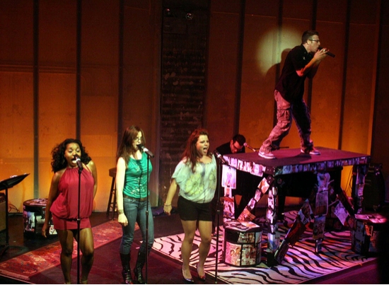 Photo Flash: THINGS TO RUIN at the Zipper Image