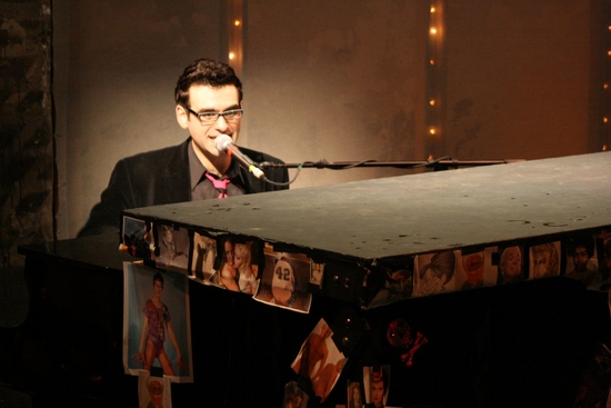 Photo Flash: THINGS TO RUIN at the Zipper Image