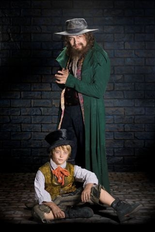 Photo Flash: Theatre Royal Drury Lane's 'OLIVER!' Image