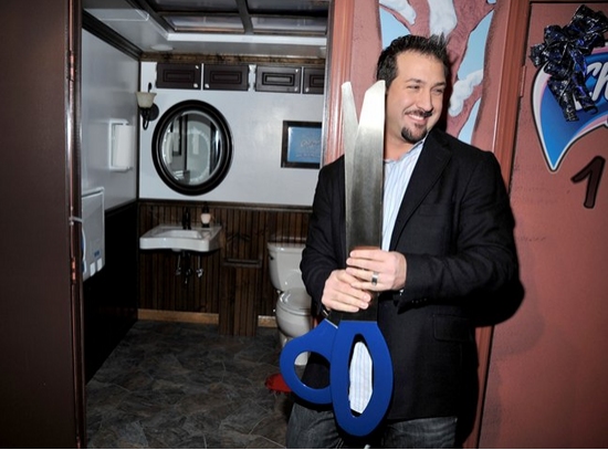 Photo Coverage: Joey Fatone Inaugurates NYC Toilets  Image