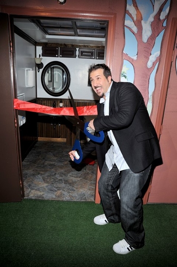 Photo Coverage: Joey Fatone Inaugurates NYC Toilets  Image