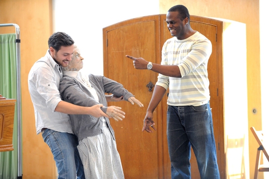 Photo Flash: LOOT in Rehearsal Image