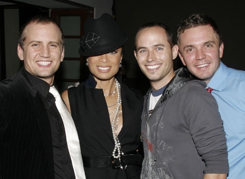 Photo Coverage: Valarie Pettiford at the Upright Cabaret Image