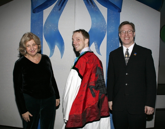 Photo Coverage: WHITE CHRISTMAS Gypsy Robe Ceremony Image