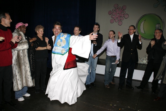 Photo Coverage: WHITE CHRISTMAS Gypsy Robe Ceremony Image