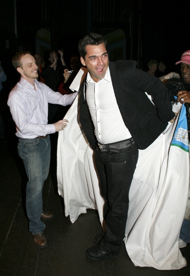 Photo Coverage: WHITE CHRISTMAS Gypsy Robe Ceremony Image
