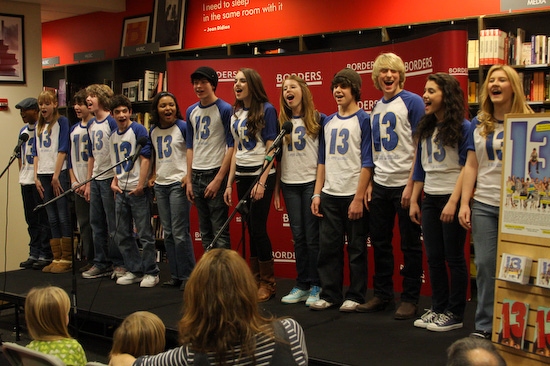 Photo Coverage: '13, A NEW MUSICAL' Borders CD Signing Image