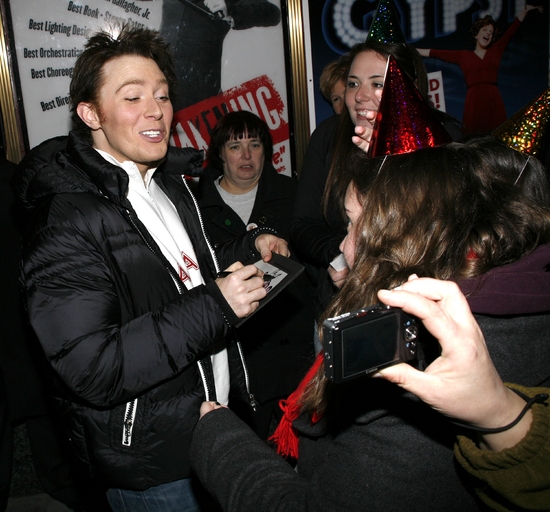 Photo Coverage: SPAMALOT'S Clay Aiken Makes A Fan's Birthday Extra Special Image