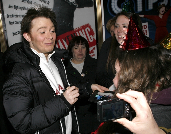 Photo Coverage: SPAMALOT'S Clay Aiken Makes A Fan's Birthday Extra Special Image