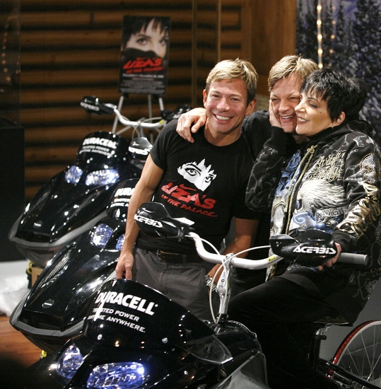 Photo Coverage: Liza Minnelli 'Pedals for Power' for BC/EFA Image