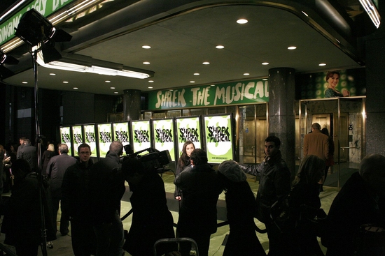Photo Coverage: SHREK The Musical Opening Night Arrivals Image