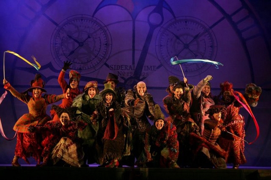 Photo Flash: WICKED Chicago Final Cast Image