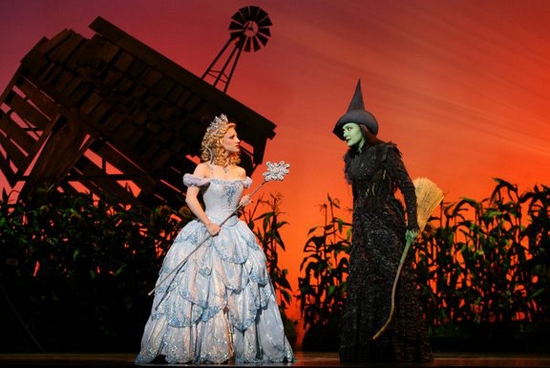 Photo Flash: WICKED Chicago Final Cast Image