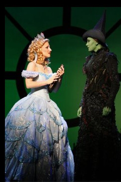 Photo Flash: WICKED Chicago Final Cast Image