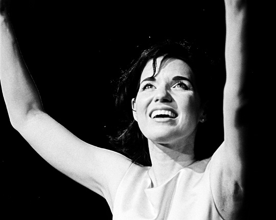 Photo Flash: CIRQUE JACQUELINE at the Players Theatre Image