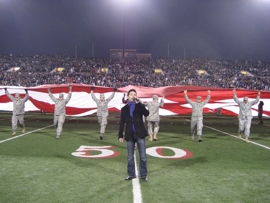 Photo Flash: JERSEY BOYS Vegas Cloer Sings at Vegas Pioneer Bowl Image