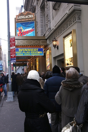 Photo Essay: January 4th, 2009 'Closing Day on Broadway'  Image