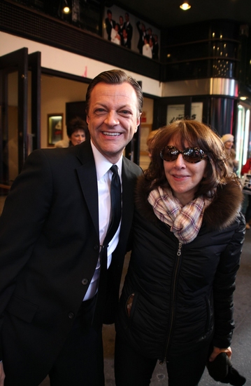 Photo Essay: January 4th, 2009 'Closing Day on Broadway' Image