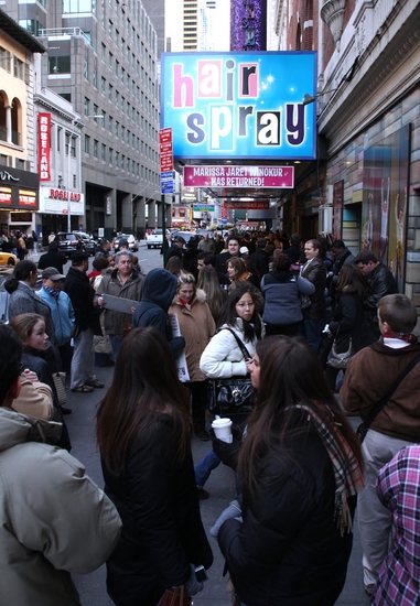 Photo Essay: January 4th, 2009 'Closing Day on Broadway'  Image