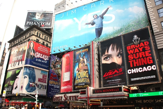 Photo Essay: January 4th, 2009 'Closing Day on Broadway' Image