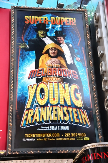Photo Essay: January 4th, 2009 'Closing Day on Broadway' Image