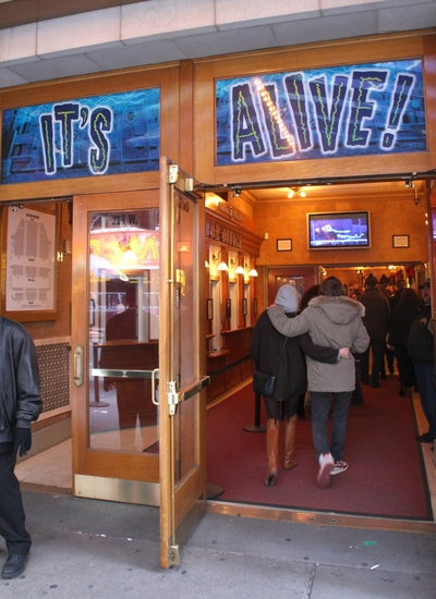 Photo Essay: January 4th, 2009 'Closing Day on Broadway' Image